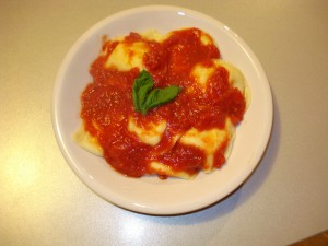 Ravioli al pomodoro