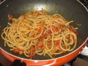 Spaghetti alla marinara di tonno e capperi