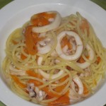 spaghetti calamari e carote
