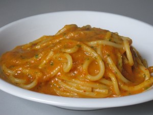 Spaghetti al pesto di peperoni