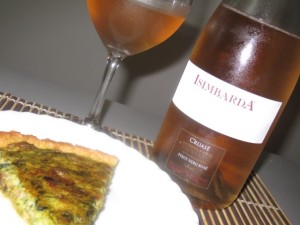 Quiche salsiccia e broccoli con Oltrepò Pavese Metodo Classico Cruasé di Isimbarda